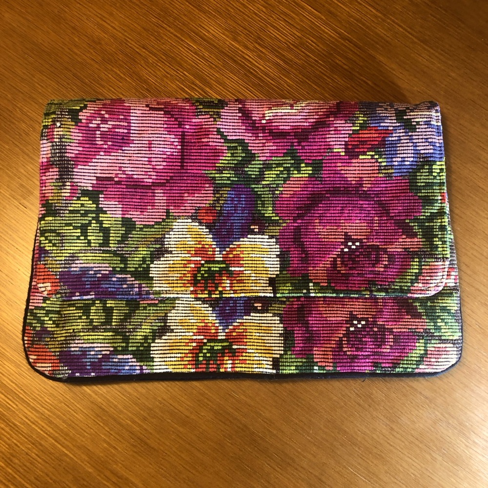Vintage Guatemalan Floral Tapestry Purse Handcrafted iPad Case ✨ Colourful